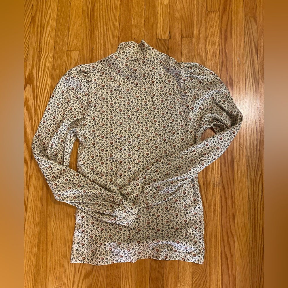 Doen Floral Long Sleeve sweater